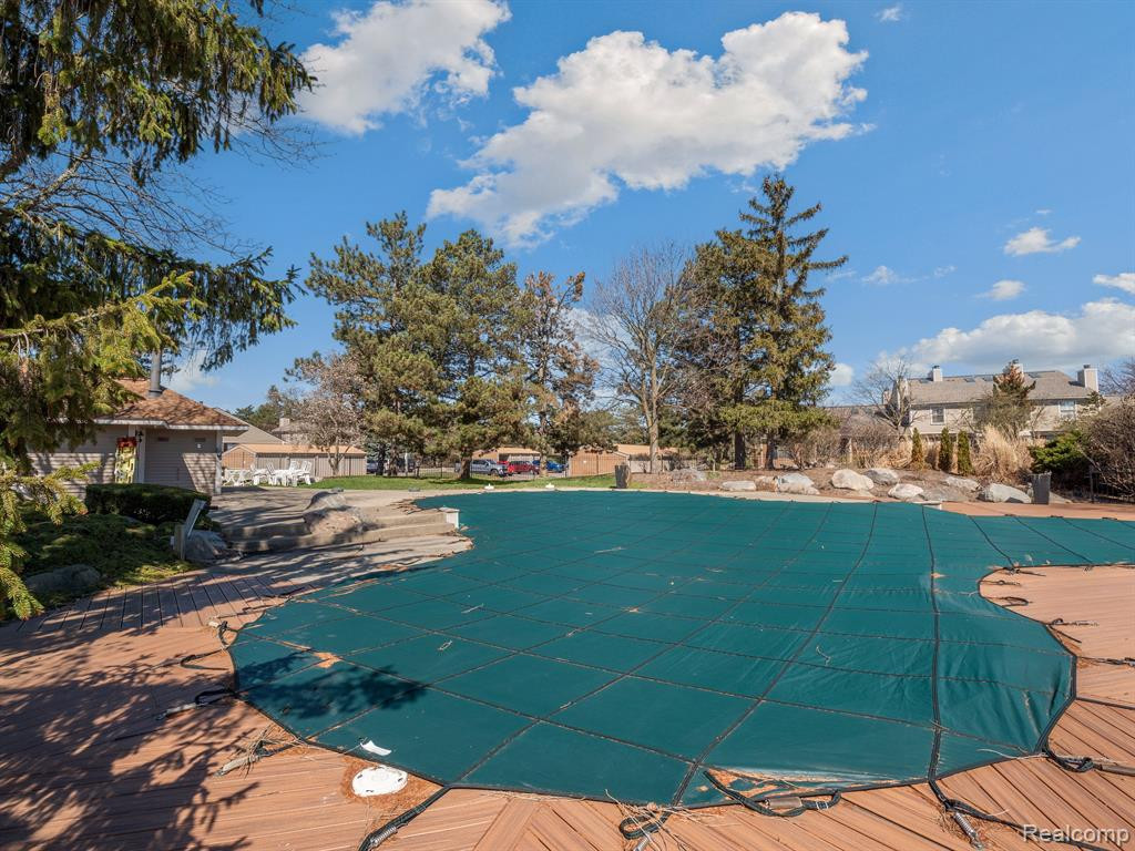 40054 CROSSWINDS, Novi, MI — Photo 44