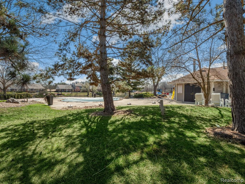 40054 CROSSWINDS, Novi, MI — Photo 46