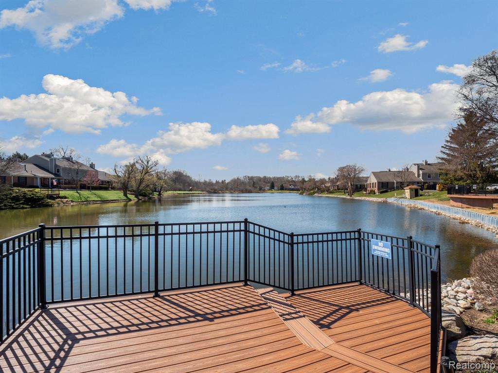 40054 CROSSWINDS, Novi, MI — Photo 48