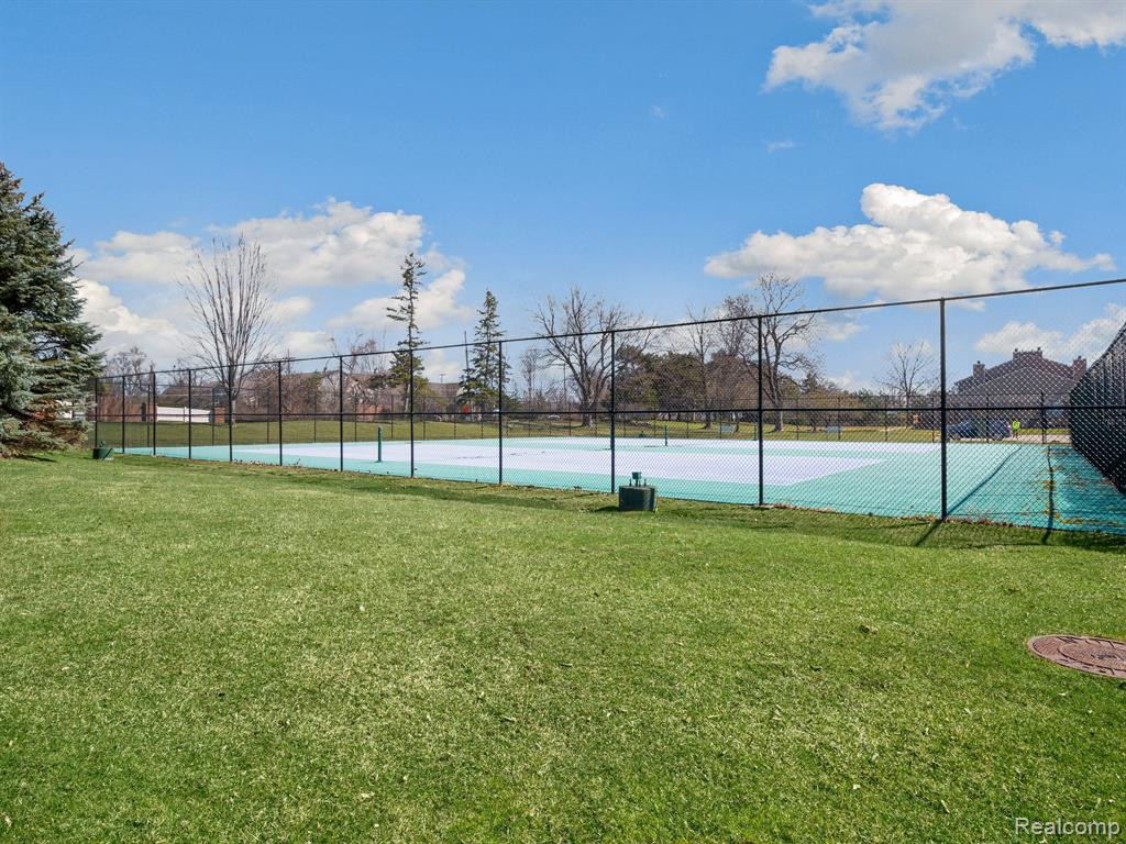 40054 CROSSWINDS, Novi, MI — Photo 49