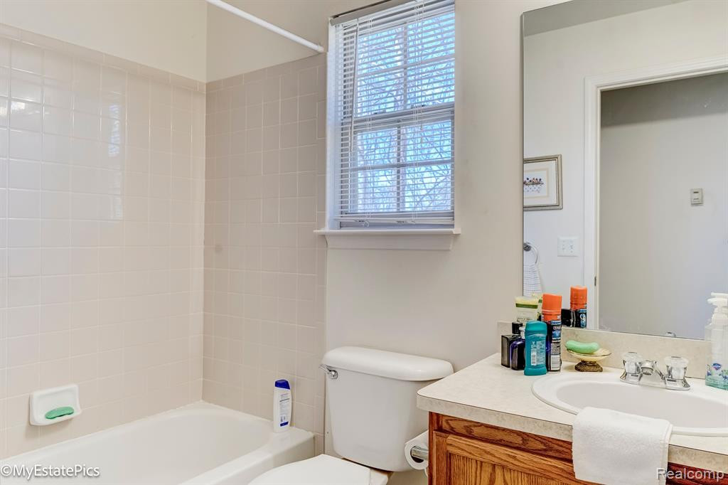 7665 MITCHELL Drive, Van Buren, MI 48111 — Photo 19