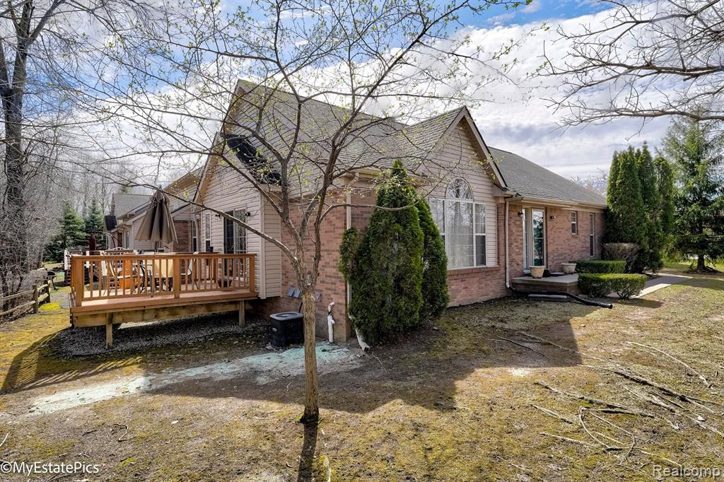 7665 MITCHELL Drive, Van Buren, MI 48111 — Photo 29
