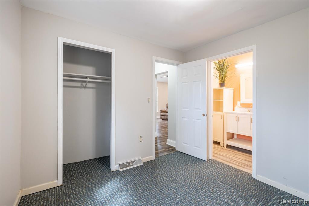 40179 ALDEN Road, Van Buren, MI 48111 — Photo 17