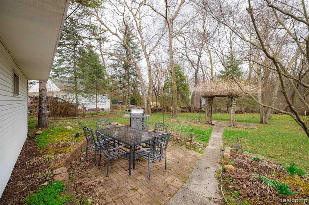 40179 ALDEN Road, Van Buren, MI 48111 — Photo 23