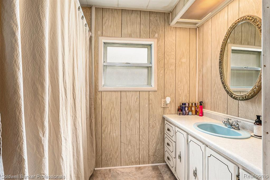 14985 JEDDO Road, Brown, MI 48416 — Photo 12