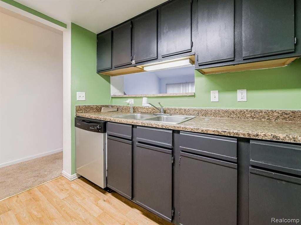 2152 STONE SCHOOL Circle, Ann Arbor, MI 48108 — Photo 6