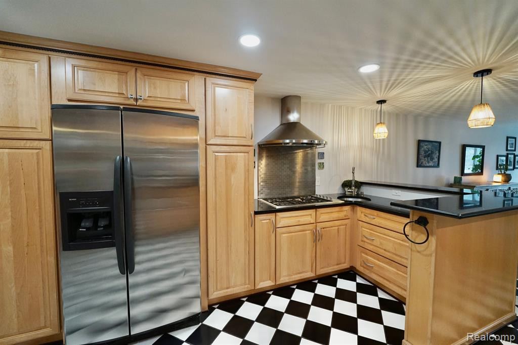 511 BELLEVUE Avenue, Lake Orion, MI 48362 — Photo 11