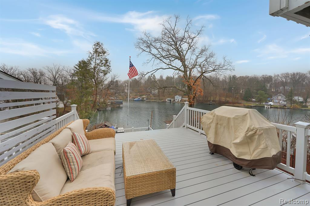 511 BELLEVUE Avenue, Lake Orion, MI 48362 — Photo 23