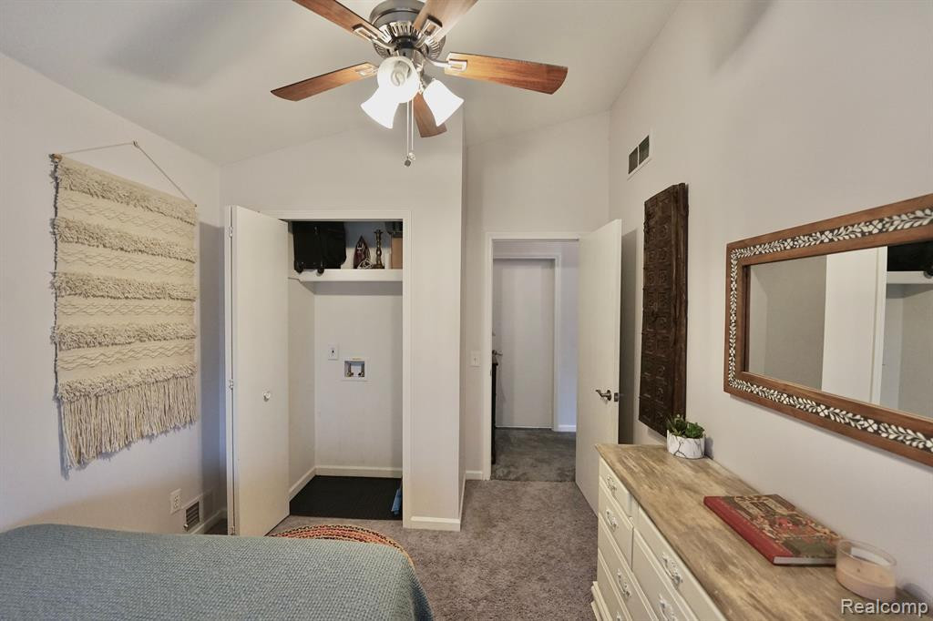 511 BELLEVUE Avenue, Lake Orion, MI 48362 — Photo 32