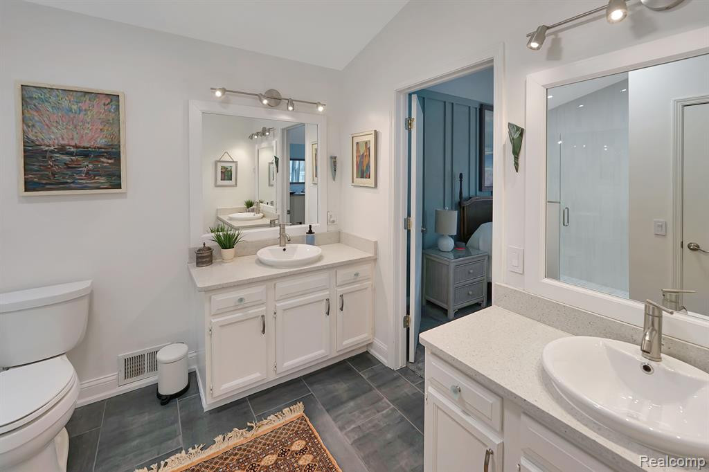 511 BELLEVUE Avenue, Lake Orion, MI 48362 — Photo 40