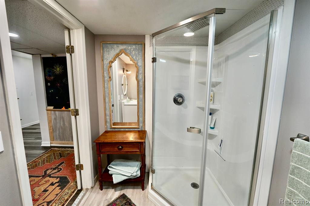 511 BELLEVUE Avenue, Lake Orion, MI 48362 — Photo 45
