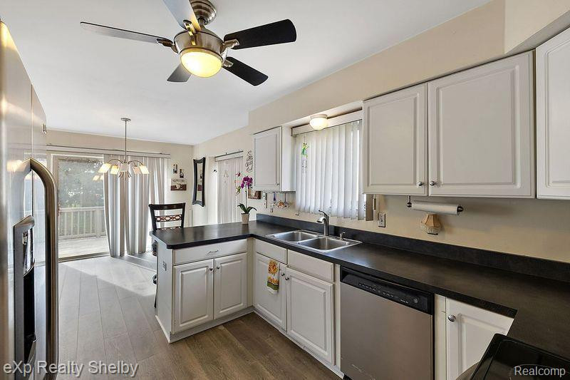45853 KARAM Drive, Shelby Twp, MI 48315 — Photo 14
