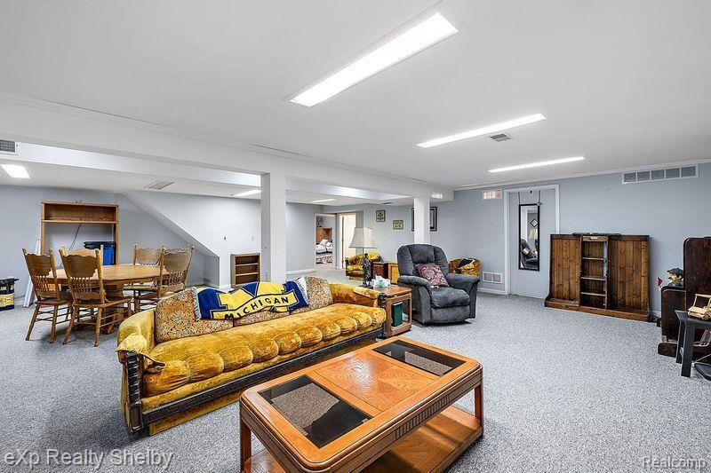 45853 KARAM Drive, Shelby Twp, MI 48315 — Photo 25