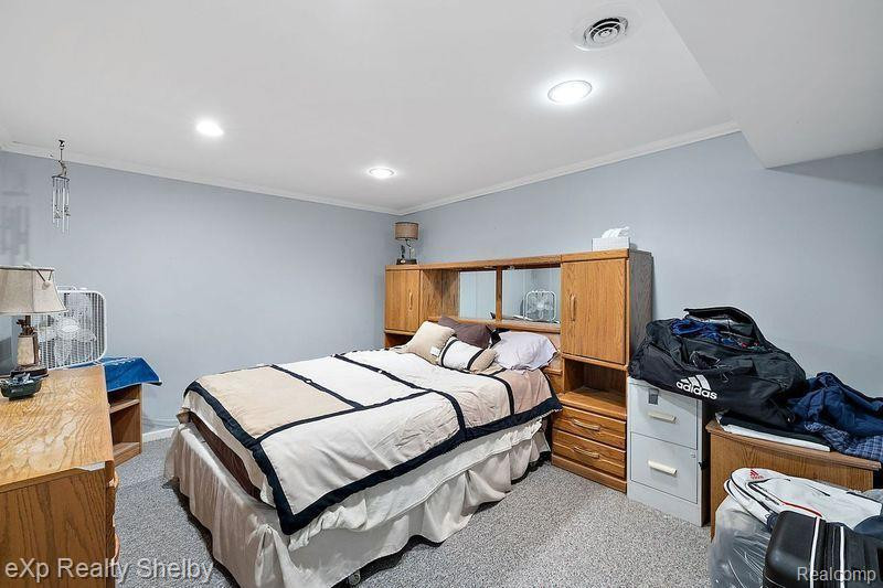 45853 KARAM Drive, Shelby Twp, MI 48315 — Photo 27