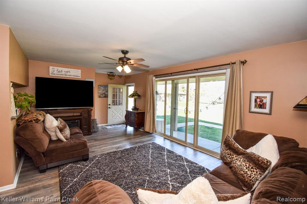 49116 CONWAY, Shelby Twp, MI 48315 — Photo 6