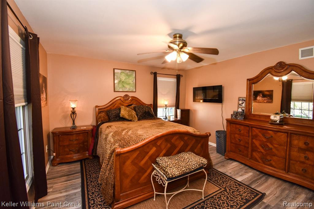 49116 CONWAY, Shelby Twp, MI 48315 — Photo 17