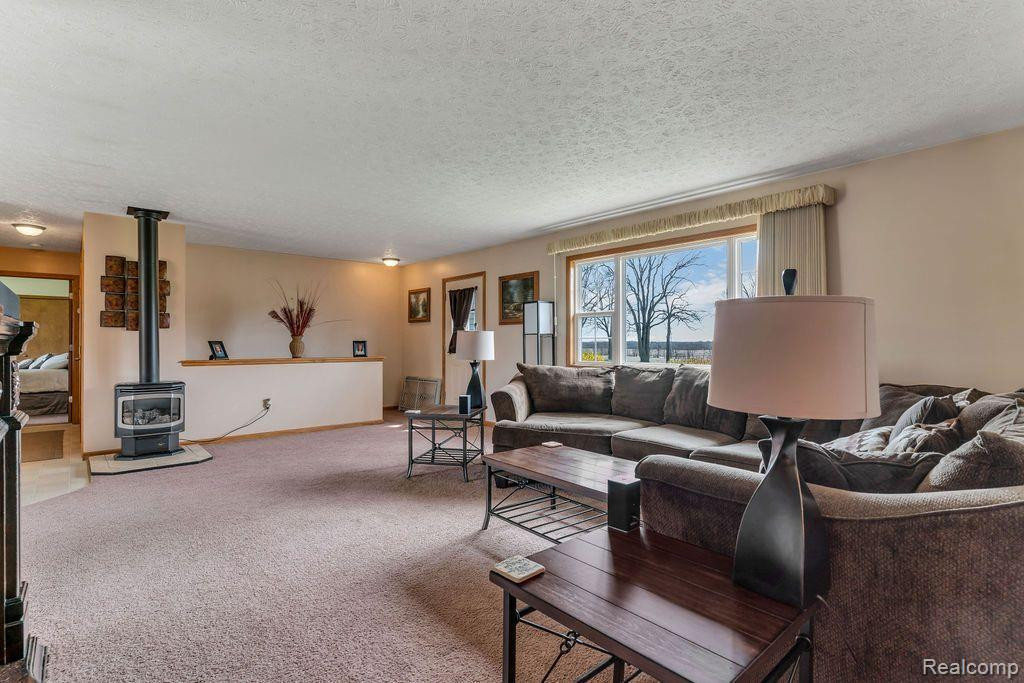 5814 HAYNER Road, Fowlerville, MI 48836 — Photo 7