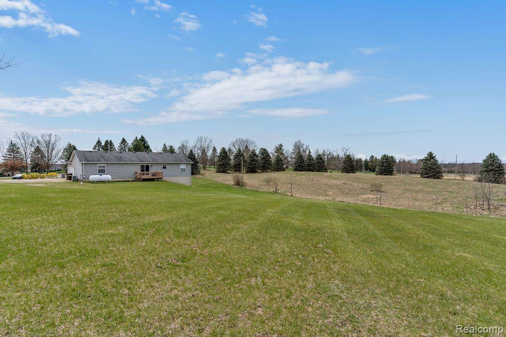 5814 HAYNER Road, Fowlerville, MI 48836 — Photo 29