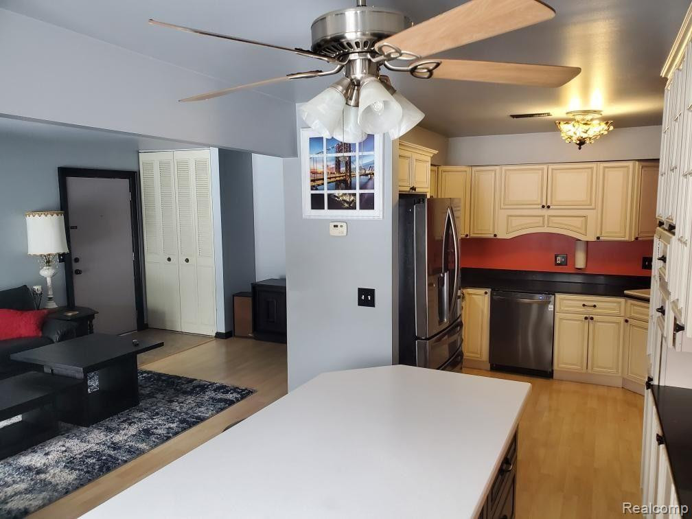 460 BALDWIN Avenue, 41, Rochester, MI 48307 — Photo 7