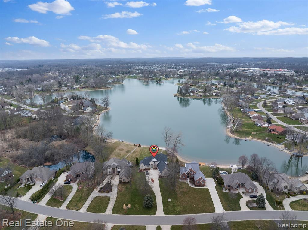 9060 HURON BLUFFS Drive, White Lake, MI — Photo 4