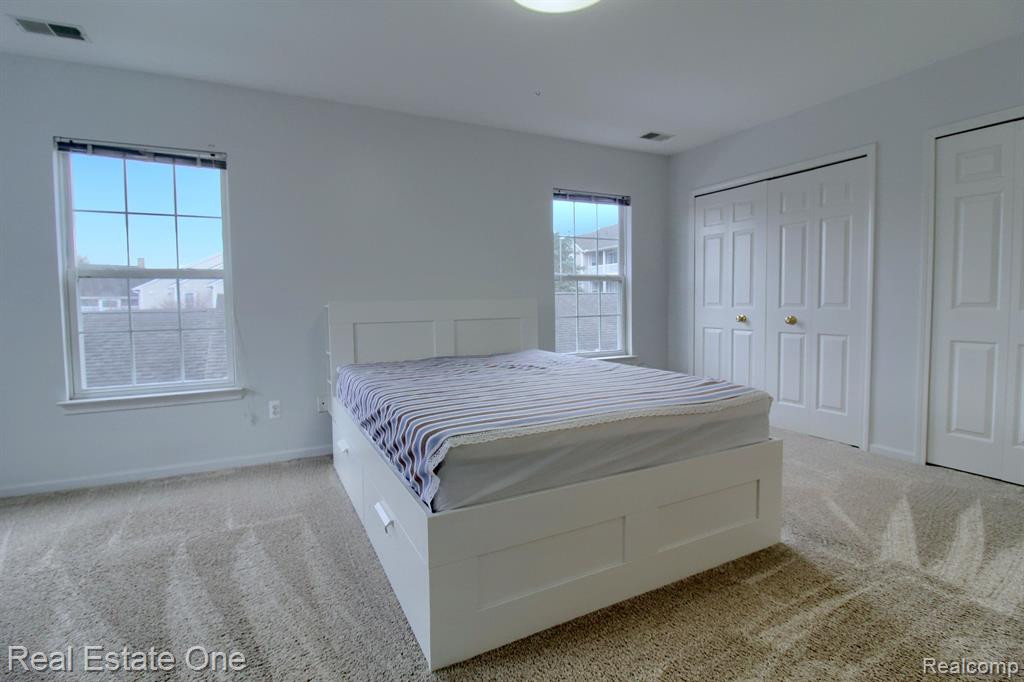 2672 S KNIGHTSBRIDGE Circle, Ann Arbor, MI 48105 — Photo 15