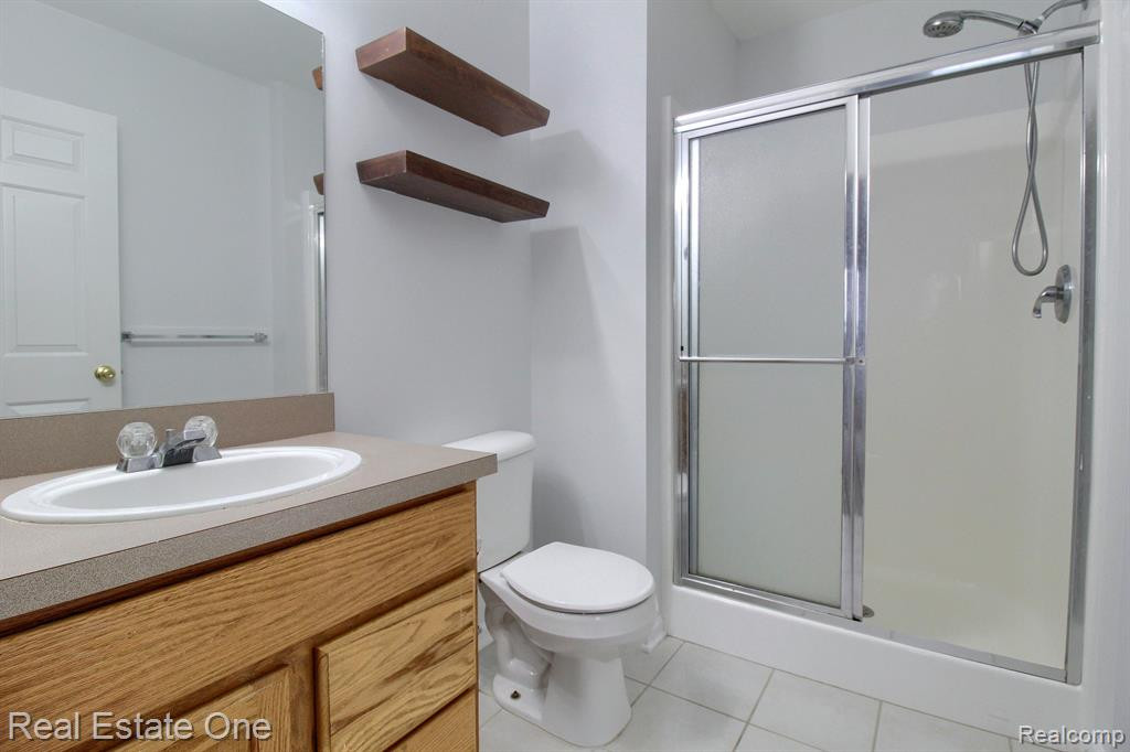 2672 S KNIGHTSBRIDGE Circle, Ann Arbor, MI 48105 — Photo 18