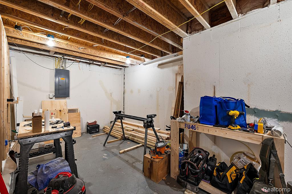 54836 CHICKASAW Drive, Macomb, MI 48042 — Photo 39