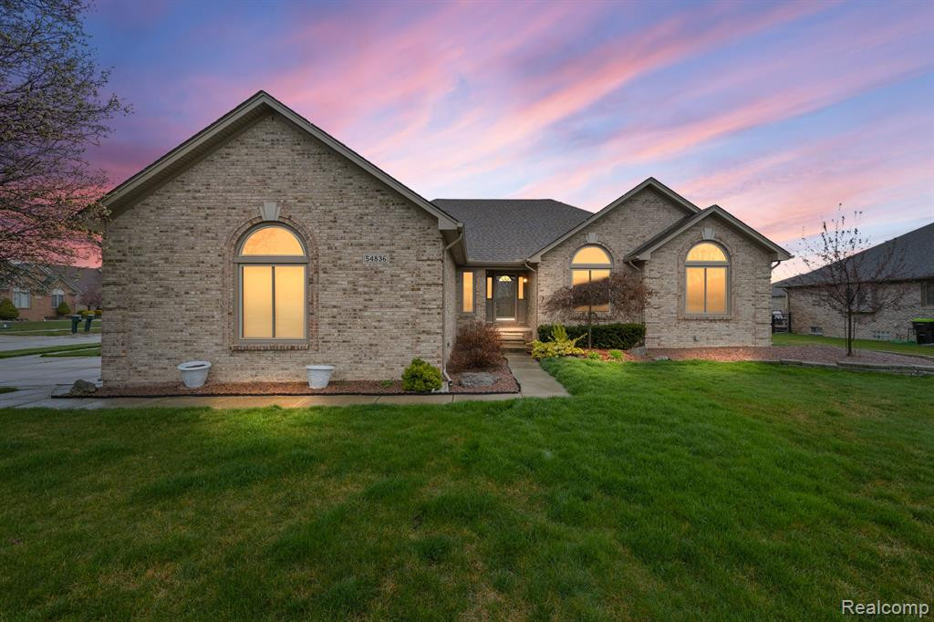 54836 CHICKASAW Drive, Macomb, MI 48042 — Photo 2
