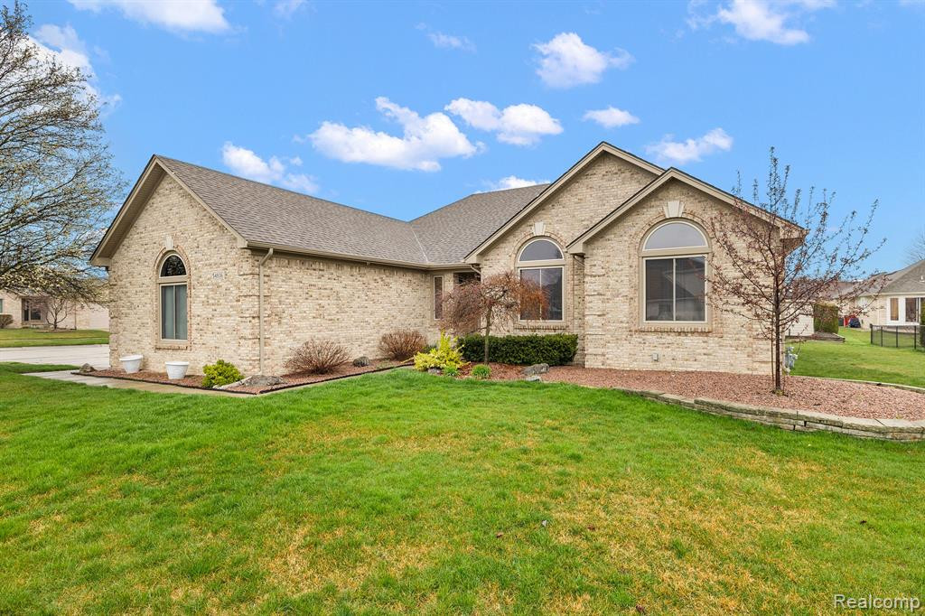 54836 CHICKASAW Drive, Macomb, MI 48042 — Photo 3