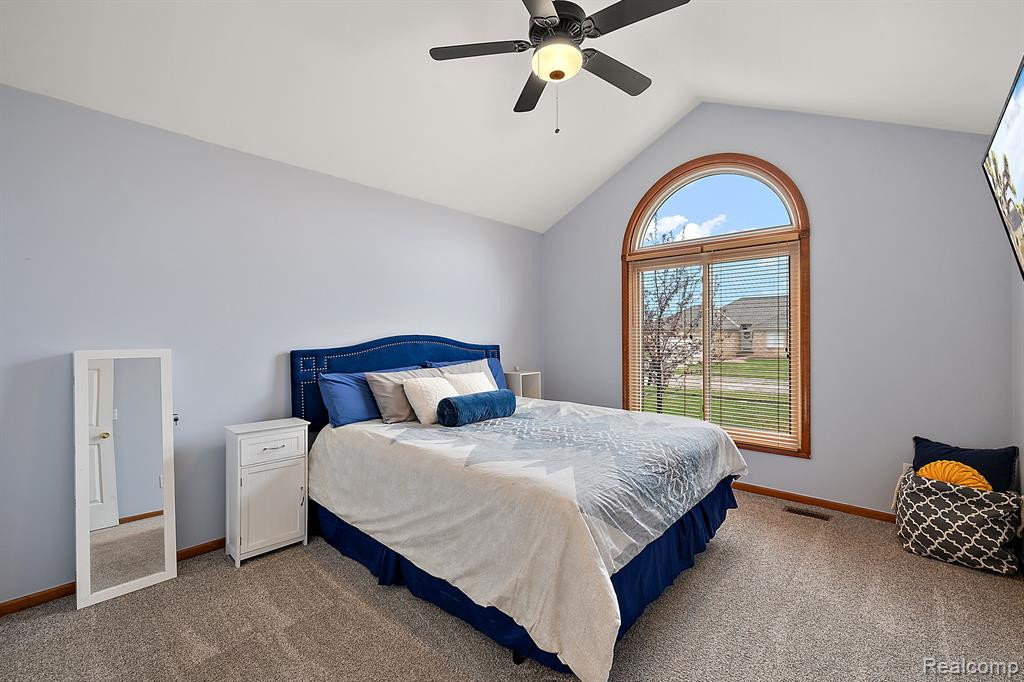 54836 CHICKASAW Drive, Macomb, MI 48042 — Photo 22