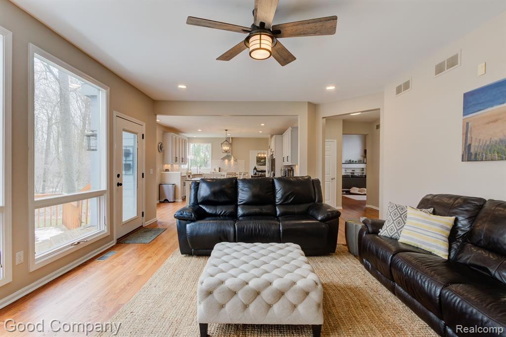 7298 VILLAGE SQUARE Drive, West Bloomfield, MI — Photo 17