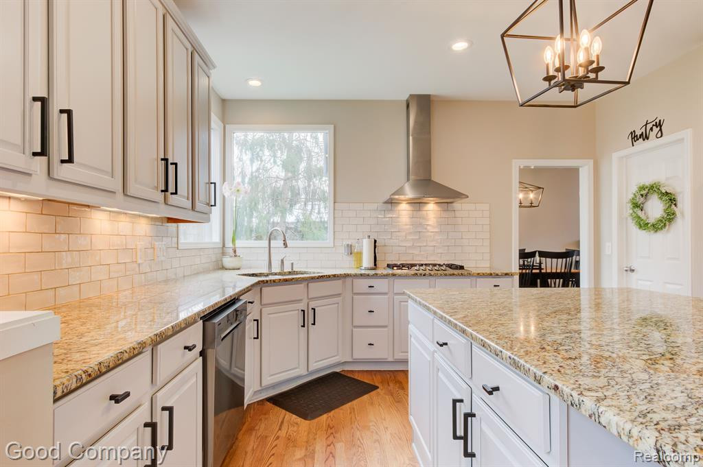 7298 VILLAGE SQUARE Drive, West Bloomfield, MI — Photo 23