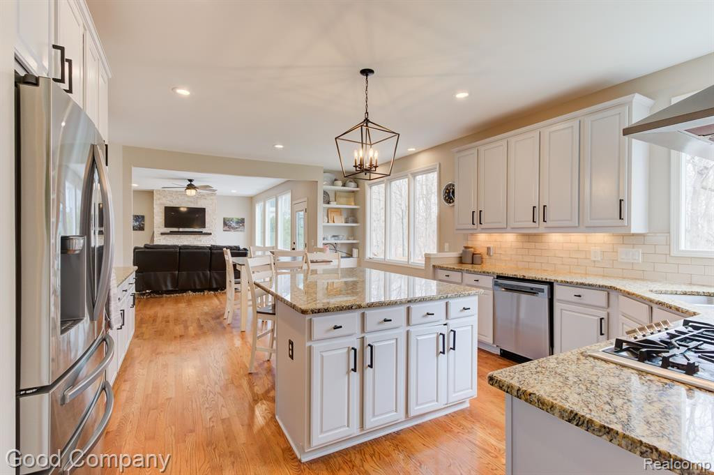 7298 VILLAGE SQUARE Drive, West Bloomfield, MI — Photo 25