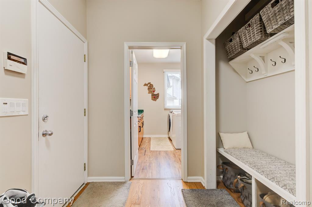 7298 VILLAGE SQUARE Drive, West Bloomfield, MI — Photo 32