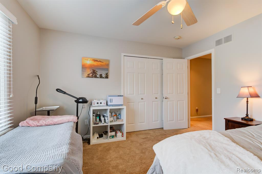 7298 VILLAGE SQUARE Drive, West Bloomfield, MI — Photo 48