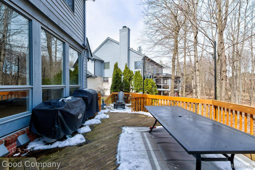 7298 VILLAGE SQUARE Drive, West Bloomfield, MI — Photo 57