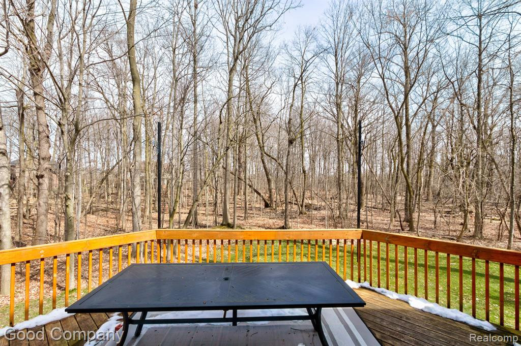 7298 VILLAGE SQUARE Drive, West Bloomfield, MI — Photo 58