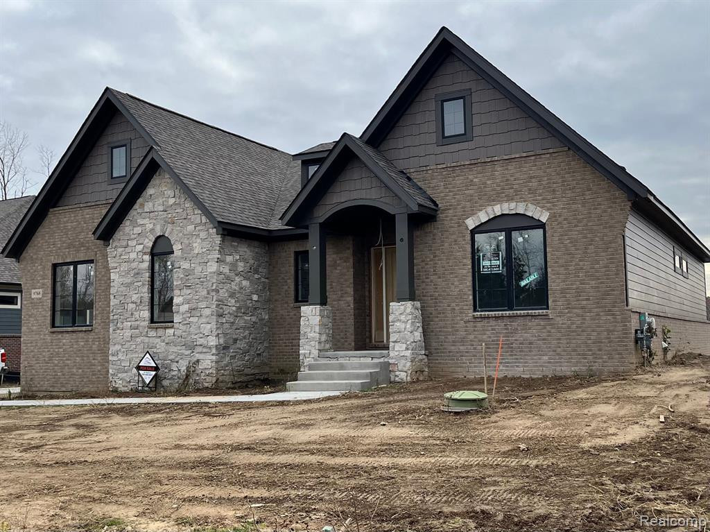 9768 Lake Edge Drive, Brighton, MI 48114 — Photo 2