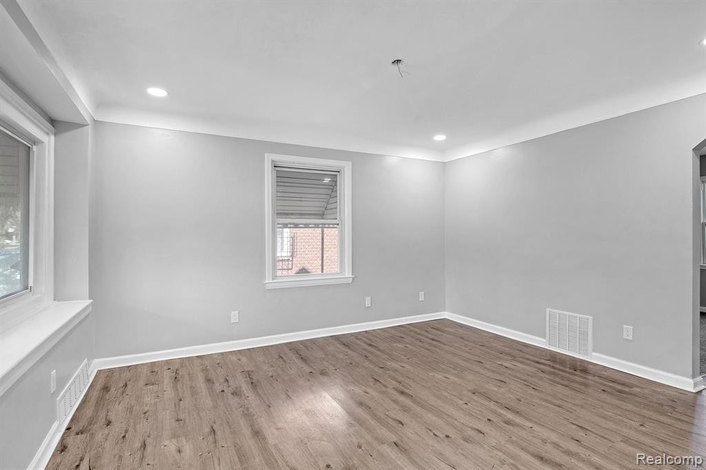 9004 PATTON Street, Detroit, MI 48228 — Photo 7