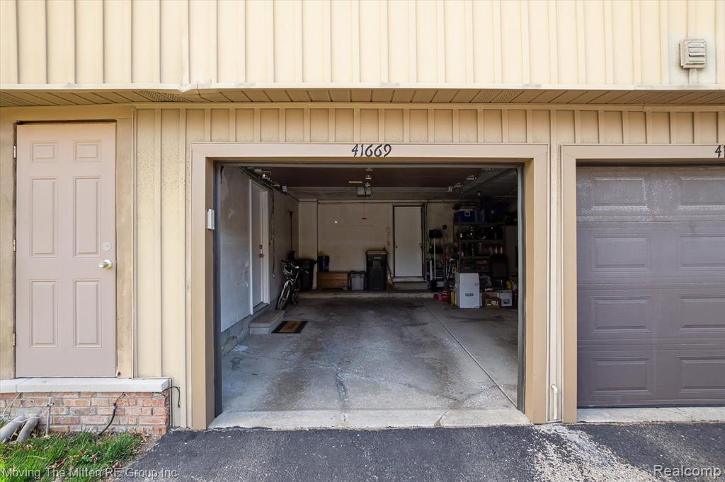 41669 Bedford Dr, Canton, MI 48187 — Photo 19