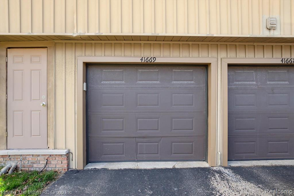 41669 Bedford Dr, Canton, MI 48187 — Photo 20