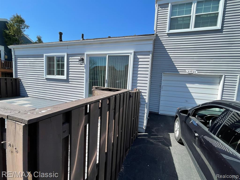 23524 WOODSHIRE Court, 137, Novi, MI — Photo 25