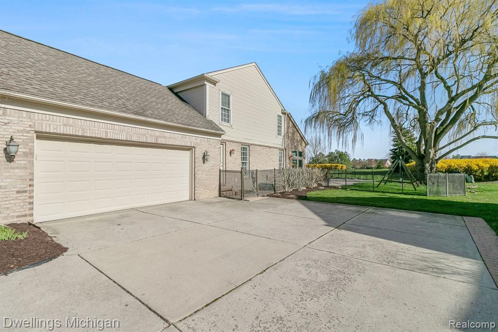 47563 ASHFORD Drive S, Canton, MI 48188 — Photo 53