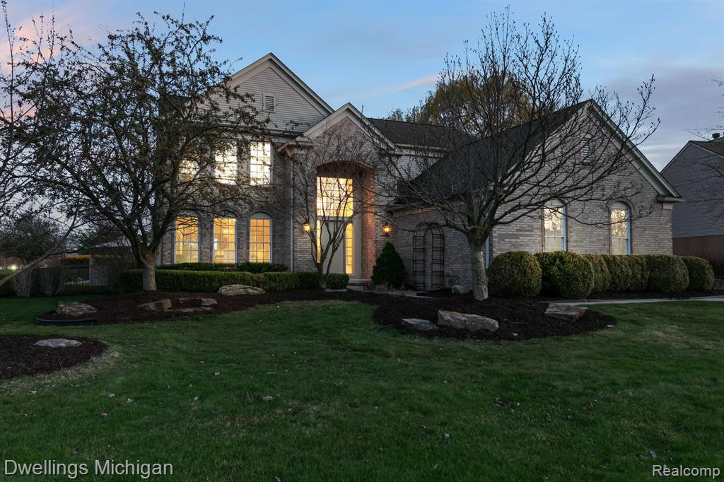 47563 ASHFORD Drive S, Canton, MI 48188 — Photo 3