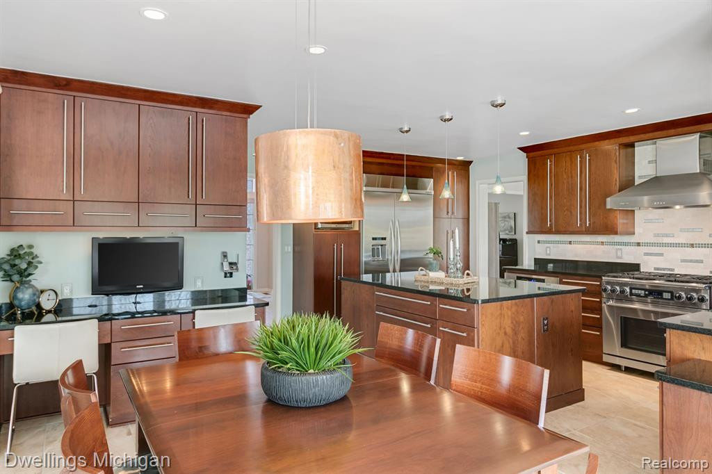 47563 ASHFORD Drive S, Canton, MI 48188 — Photo 8