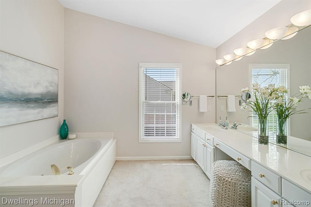 47563 ASHFORD Drive S, Canton, MI 48188 — Photo 17