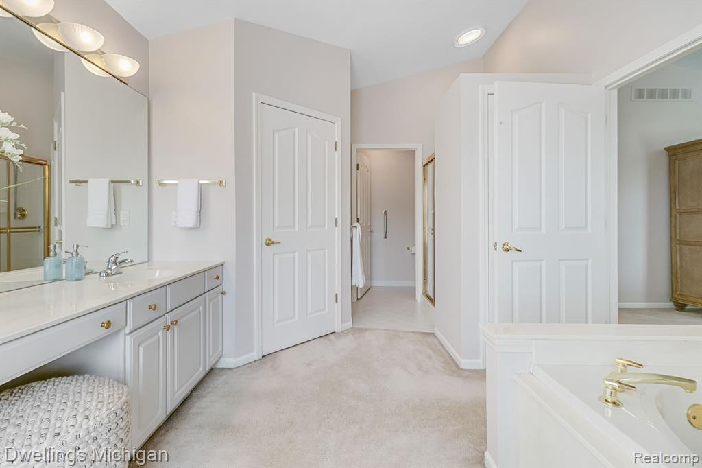 47563 ASHFORD Drive S, Canton, MI 48188 — Photo 18
