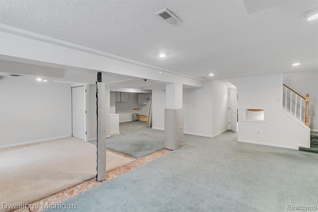 47563 ASHFORD Drive S, Canton, MI 48188 — Photo 22