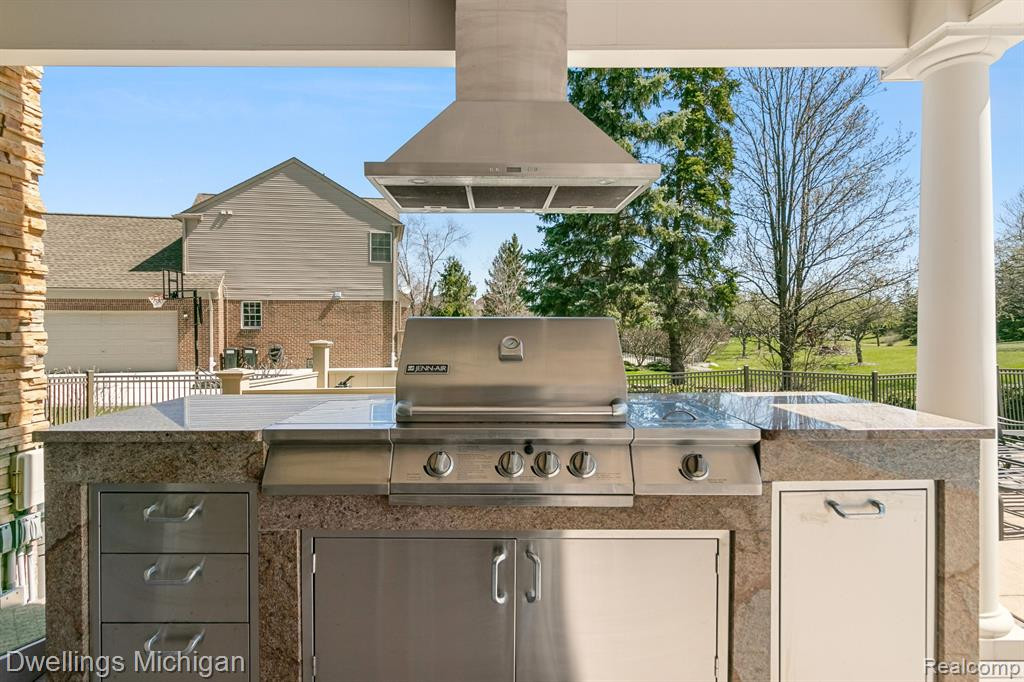 47563 ASHFORD Drive S, Canton, MI 48188 — Photo 24
