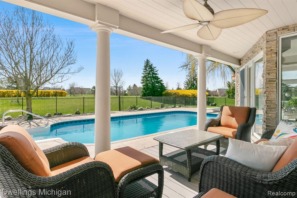 47563 ASHFORD Drive S, Canton, MI 48188 — Photo 32